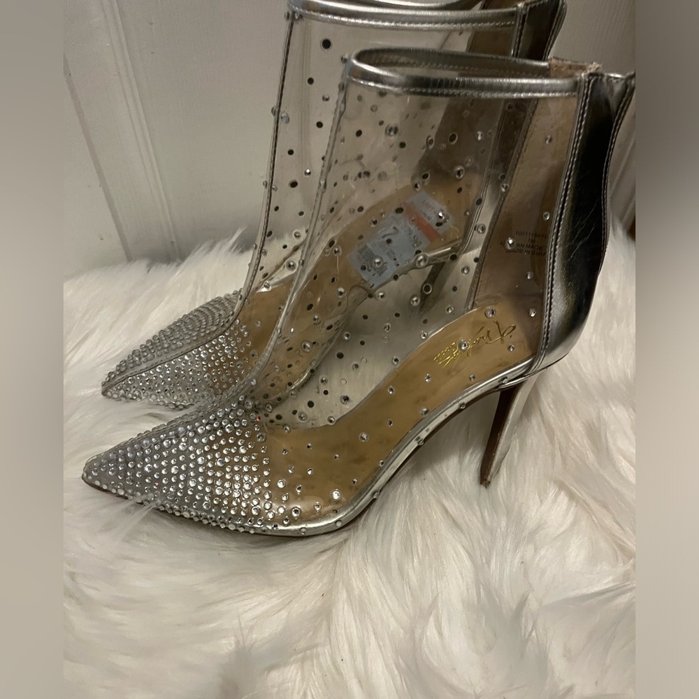 Silver stud heel 7